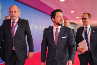 ولي العهد يشارك في اجتماع أوروبي إقليمي في نيقوسيا