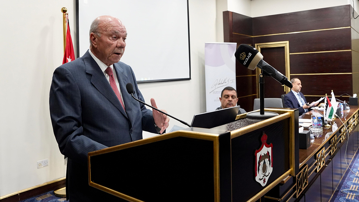 الفايز يؤكد دعم الملك للشباب وتمكينهم