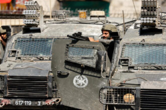 اعتقالات واسعة خلال اقتحام شمال القدس