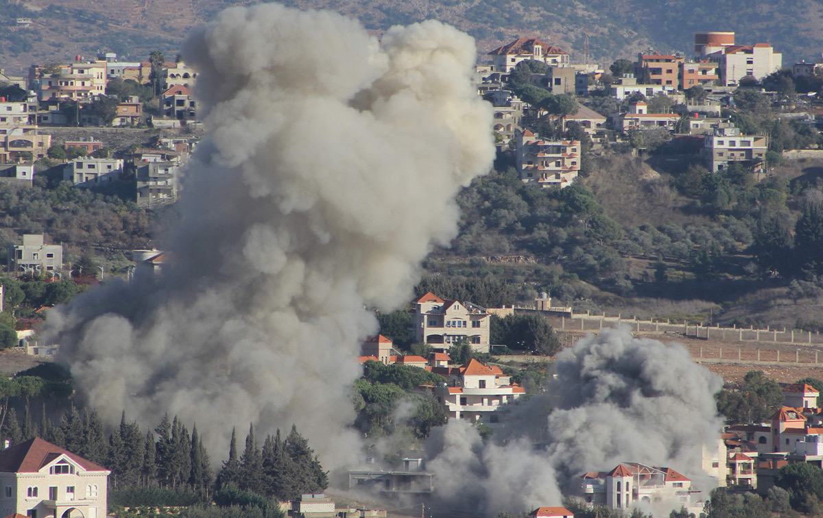 صورة حول : مقتل 14 شخصًا بغارات إسرائيلية على جنوب لبنان مقتل 14 شخصًا بغارات إسرائيلية على جنوب لبنان