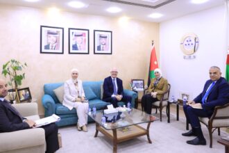 التنمية الاجتماعية تبحث شراكات مع مايسترال الدولية