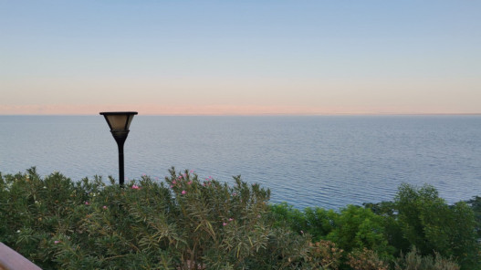 البحر الميت يتصدر إشغال الفنادق بعطلة العمال