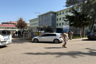 إصابة 16 شخصاً بإطلاق نار داخل مدرسة في تركيا