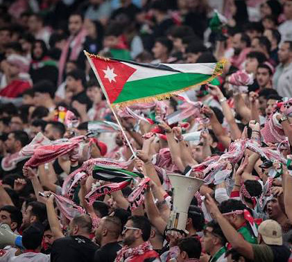صورة حول : الجماهير الأردنية تترقب مشاركة تاريخية للنشامى في كأس العالم الجماهير الأردنية تترقب مشاركة تاريخية للنشامى في كأس العالم