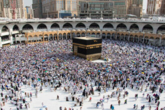 السعودية تفرض غرامات تصل إلى 100 ألف ريال على مخالفي تصاريح الحج