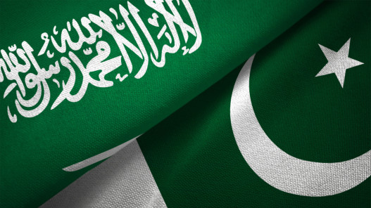 صورة حول : السعودية تدعم احتياطيات باكستان بودائع إضافية بقيمة 3 مليارات دولار السعودية تدعم احتياطيات باكستان بودائع إضافية بقيمة 3 مليارات دولار