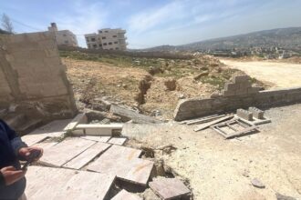 إخلاء عمارة سكنية في صافوط بعد رصد فالق صخري يهدد سلامة المبنى