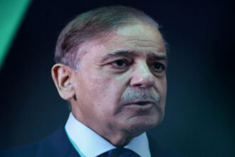 رئيس وزراء باكستان يبدأ جولة إقليمية