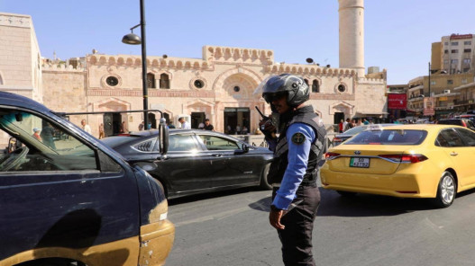 صورة حول : النواب يقرّ قانون السير المعدل لعام 2026 ويعزز المعاملات الإلكترونية لبيع المركبات النواب يقرّ قانون السير المعدل لعام 2026 ويعزز المعاملات الإلكترونية لبيع المركبات