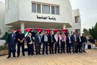 جامعة إربد الأهلية تحتفل بيوم العلم وتؤكد ترسيخ قيم الانتماء وربط المعرفة بالهوية الوطنية