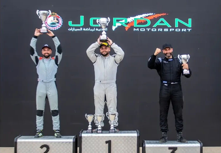 أمير النجار يحطم الرقم القياسي ويتوّج بسباق تسلق البانوراما في البحر الميت