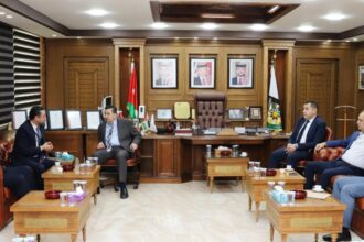 البلقاء التطبيقية والبنك الأهلي يبحثان تعزيز التعاون ودعم التعليم المرتبط بسوق العمل