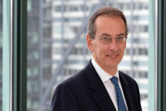 نائب رئيس البنك الأوروبي لإعادة الإعمار يزور الأردن لتعزيز دعم الطاقة والمياه والاقتصاد