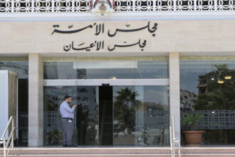 الأعيان يبحث تمكين الشباب وتعزيز قطاع الحرف اليدوية لحماية التراث