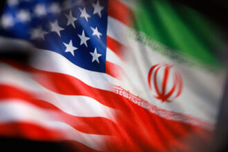 إيران تؤكد أن الولايات المتحدة “لم تعد قادرة على فرض سياساتها” على الدول الأخرى