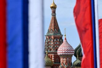 الكرملين: روسيا مستعدة للمساهمة في حل الأزمة بين واشنطن وطهران