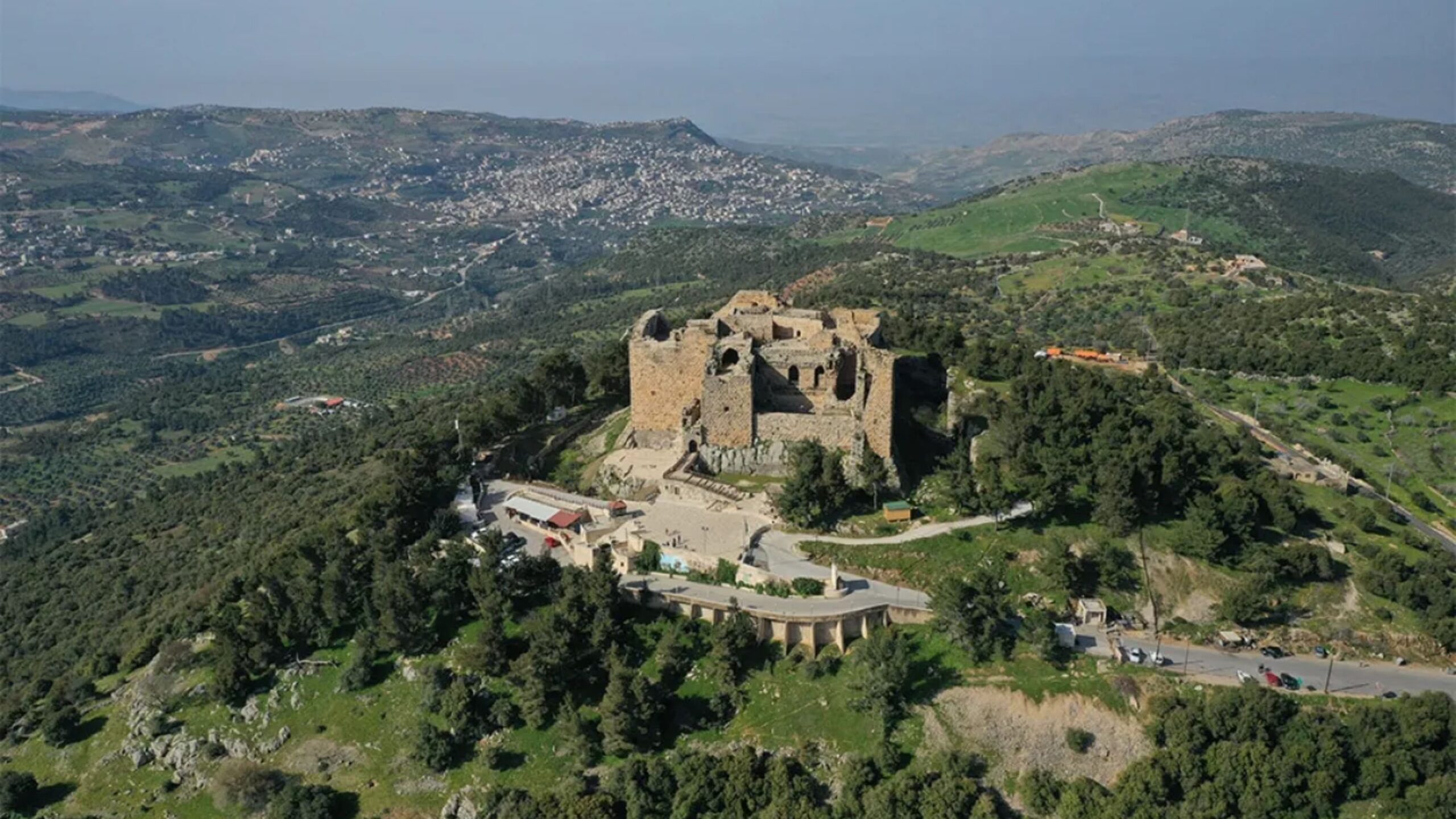 فعاليات رسمية في عجلون: العمال ركيزة التنمية والبناء