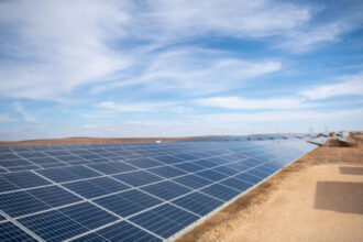 الأمم المتحدة: الحرب مع إيران تُسرّع التحول العالمي نحو الطاقة المتجددة