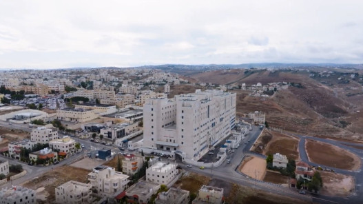 مستشفى الأميرة بسمة يعزز كوادره بـ456 موظفًا منذ افتتاحه الجديد في إربد