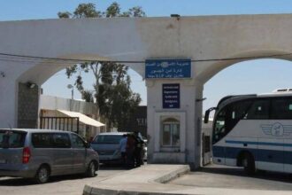 "تعديل استثنائي في ساعات العمل على جسر الملك حسين ليوم الثلاثاء القادم