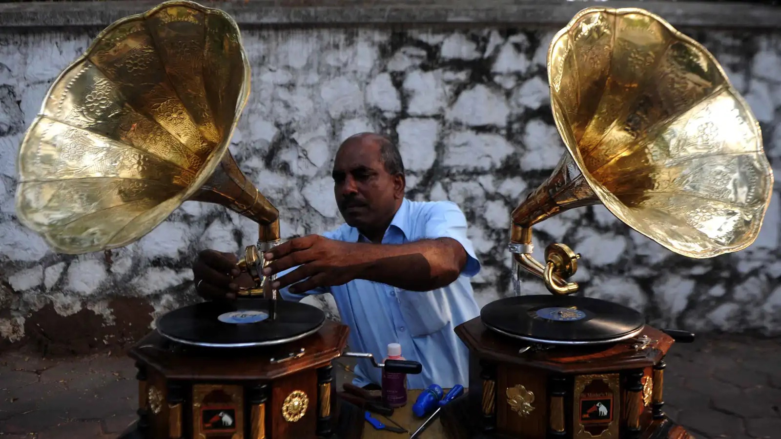 موجة حنين.. الأجهزة الكلاسيكية التكنولوجية تكتسب شعبية جديدة