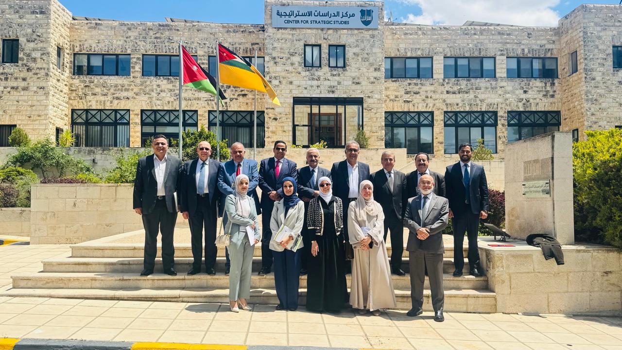 صورة حول : "الطاقة النيابية" تشارك في الاجتماع التحضيري للحوار العربي للطاقة المتجددة "الطاقة النيابية" تشارك في الاجتماع التحضيري للحوار العربي للطاقة المتجددة