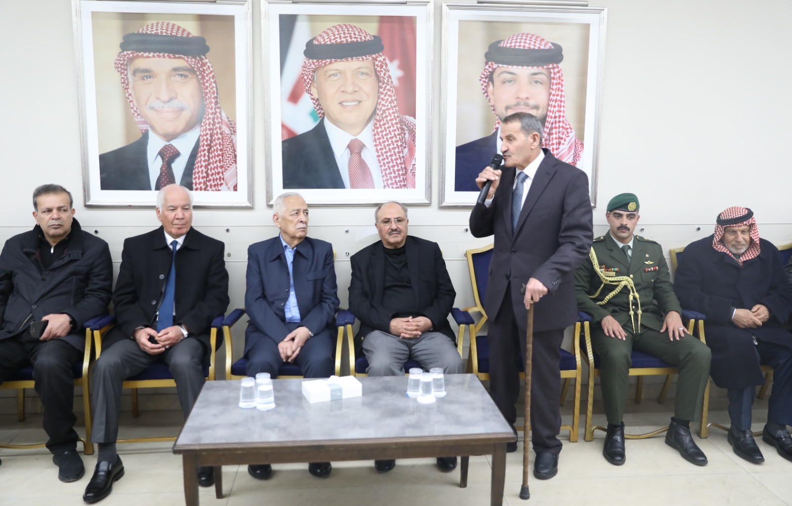 مندوبا عن الملك وولي العهد...العيسوي يعزي عشيرتي الرقاد والمعايطة