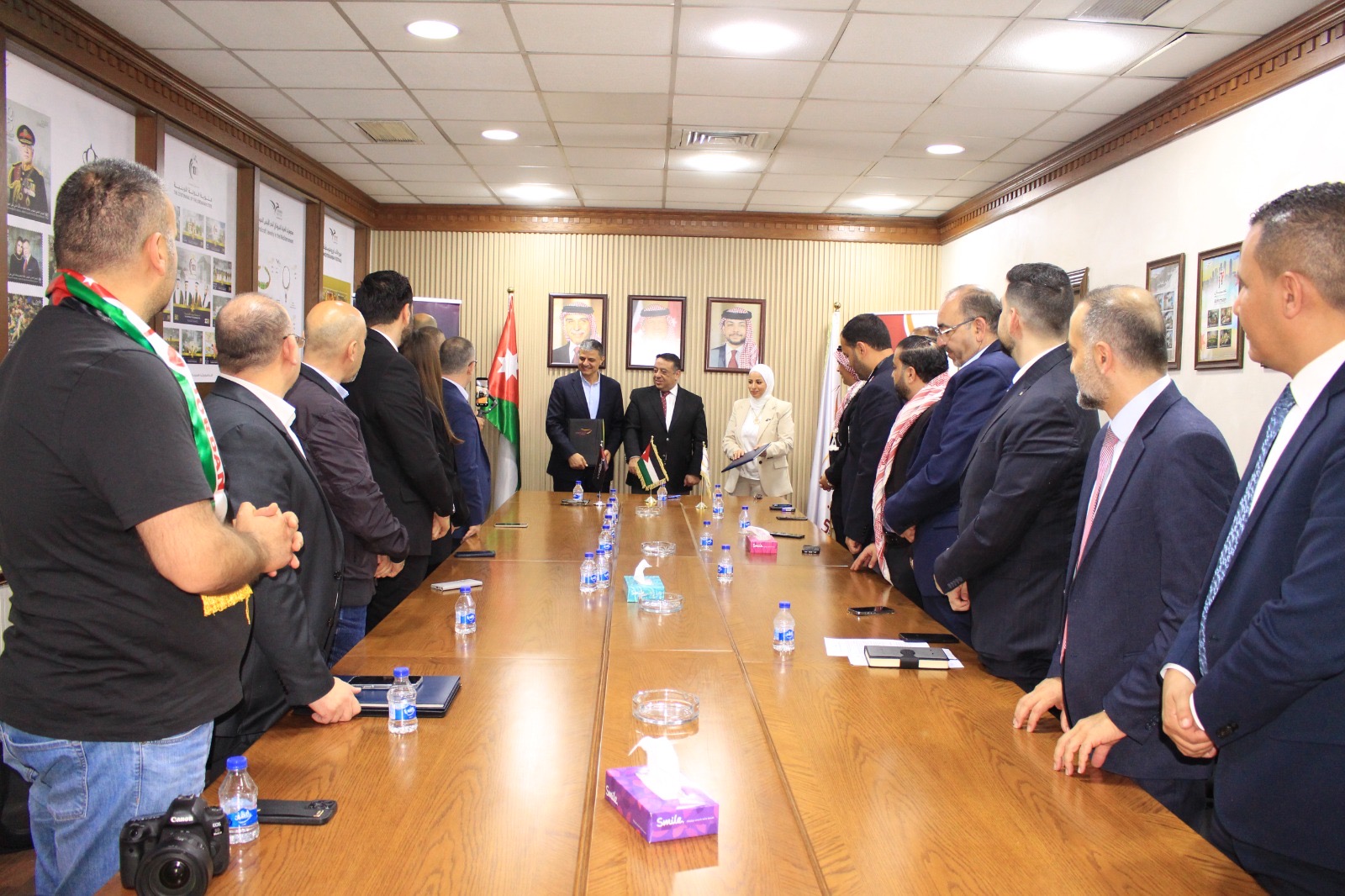 اتفاقية شراكة استراتيجية بين البريد الأردني وشركة" uwallet" لإطلاق محفظة البريد الرقمية Bareed Pay