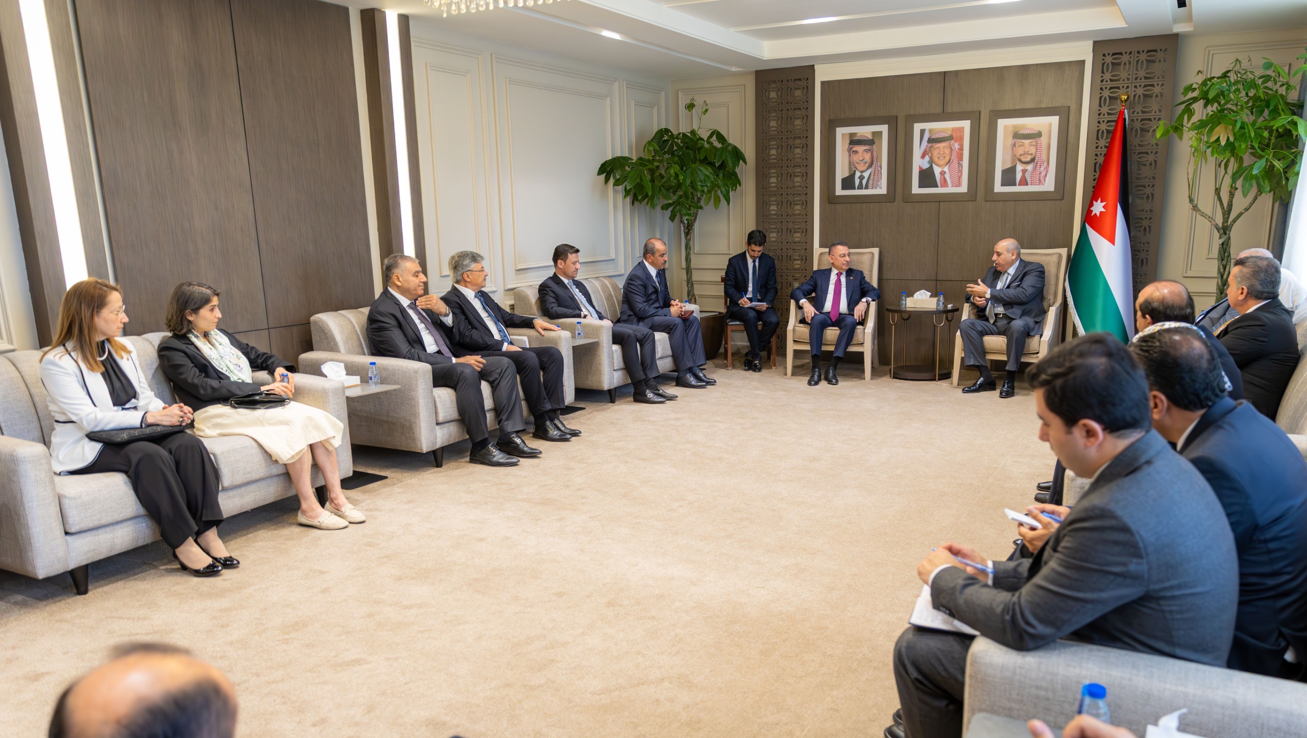 القاضي ورئيس الشؤون الخارجية في البرلمان التركي يؤكدان أهمية ودور الوصاية الهاشمية في الحفاظ على المقدسات