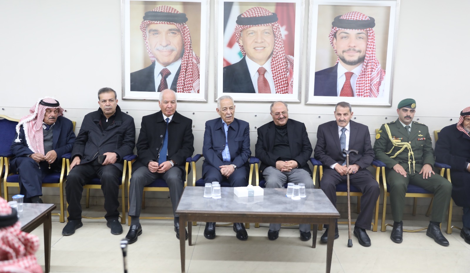 صورة حول : مندوبا عن الملك وولي العهد...العيسوي يعزي عشيرتي الرقاد والمعايطة مندوبا عن الملك وولي العهد...العيسوي يعزي عشيرتي الرقاد والمعايطة