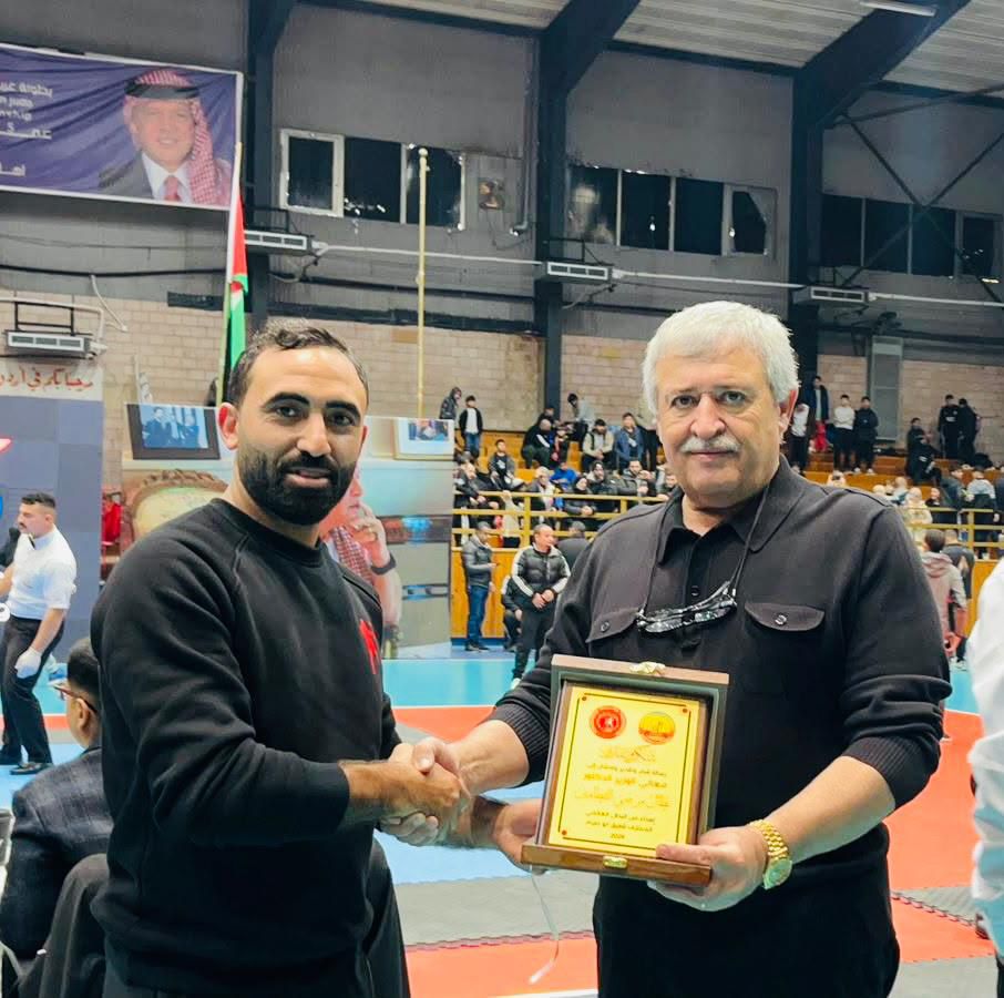 الكابتن شفيق أبو صيام يواصل مسيرته في الكيك بوكسينغ