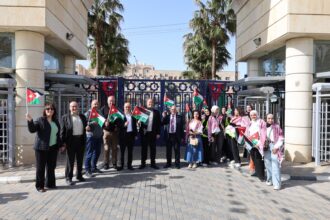 عمّان الأهلية تحتفل بيوم العلم الأردني