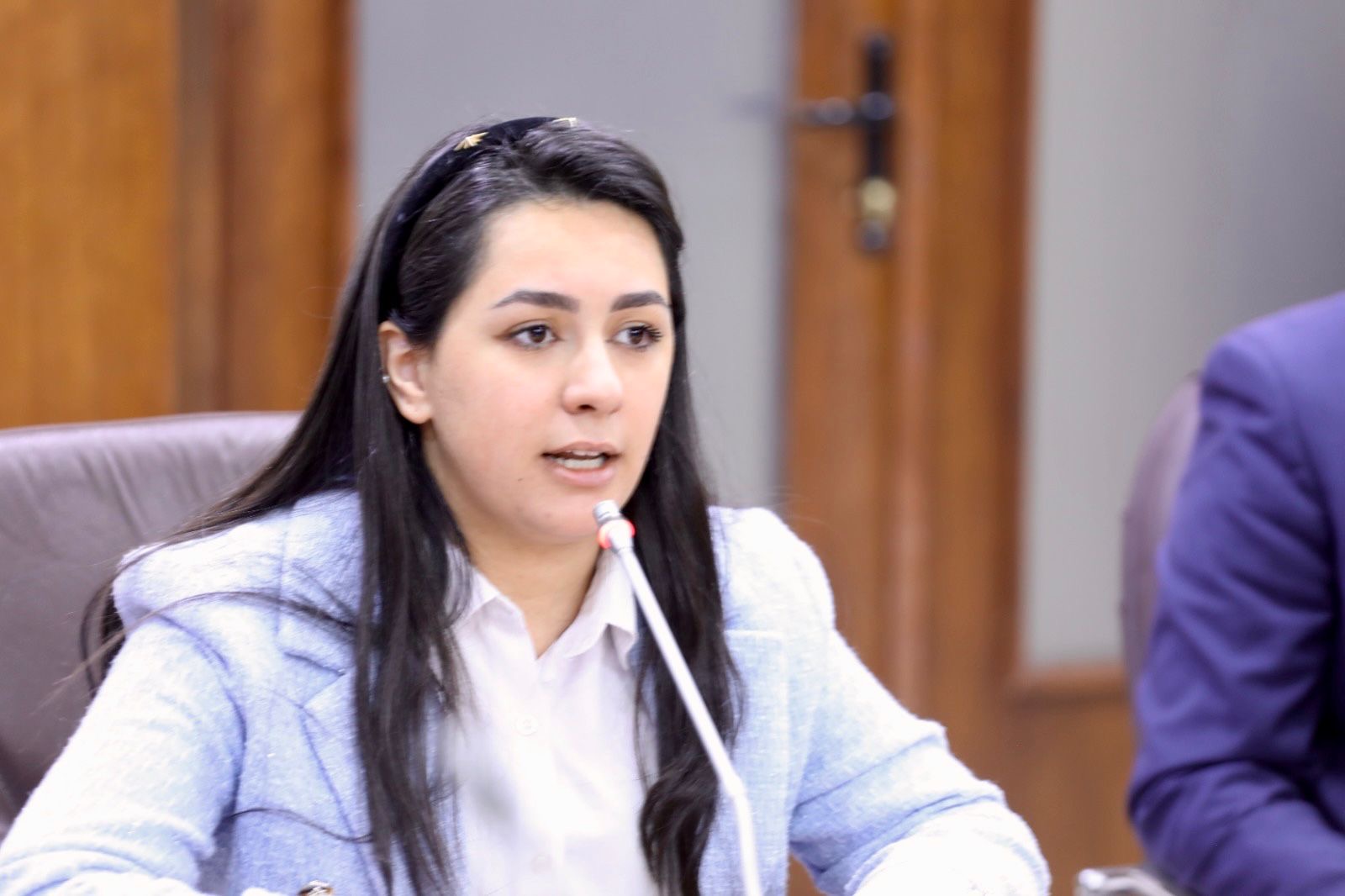 العودات يلتقي البرلمان الطلابي في جامعة الشرق الأوسط