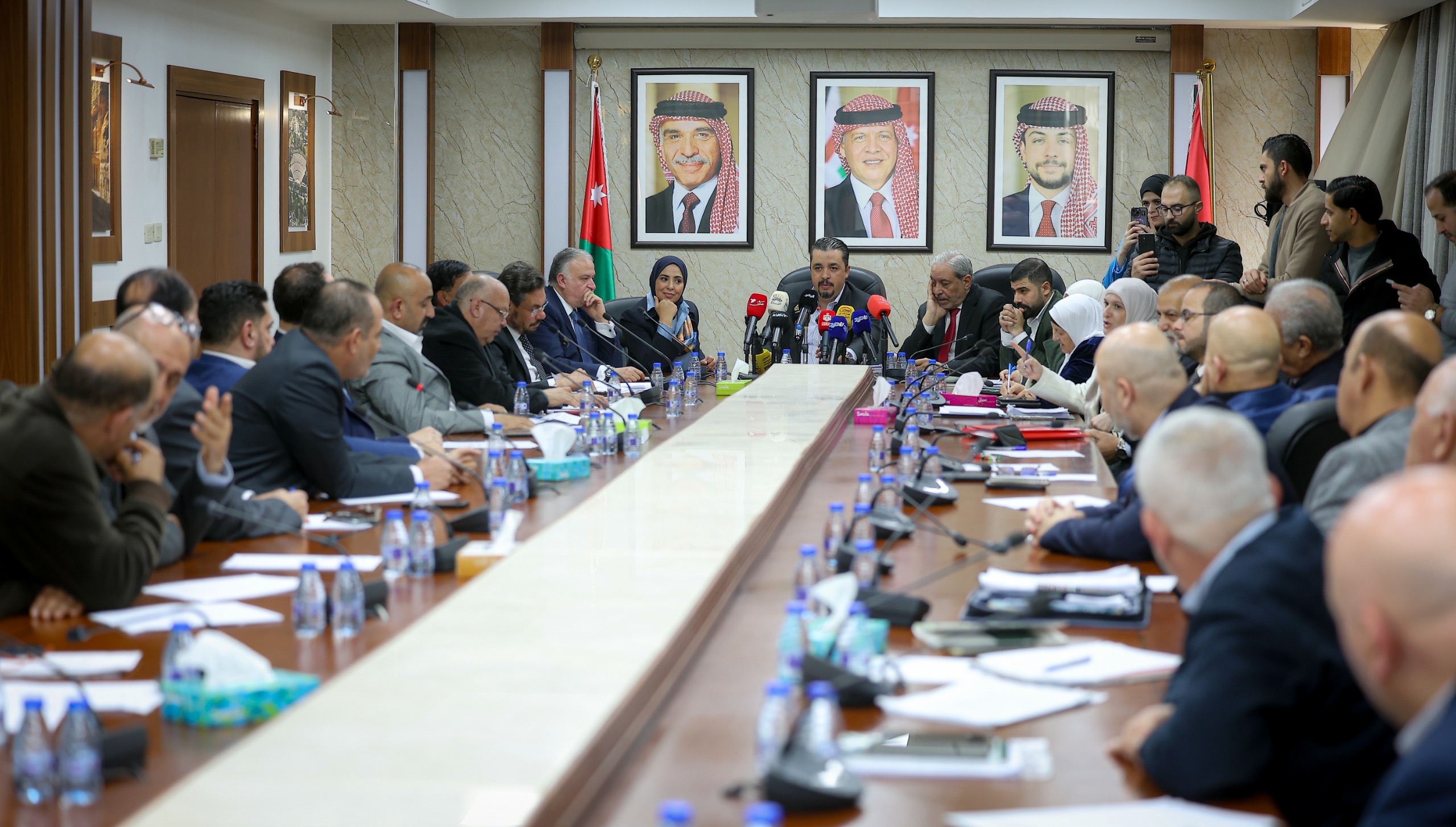 "العمل النيابية" تواصل حواراتها مع النقابات العمالية حول معدل قانون الضمان الاجتماعي