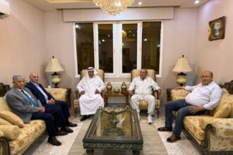 مبادرة الوفاء لإربد تزور منزل الدكتور حمزة الشيخ حسين وتناقش ملف التعيينات البلدية