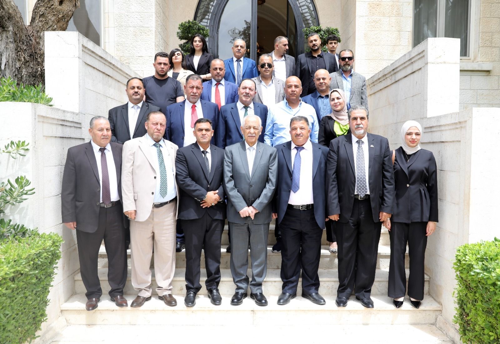 العيسوي: القيادة الهاشمية صنعت للأردن ثباتا يتقدم على العواصف ويتجاوز التحديات