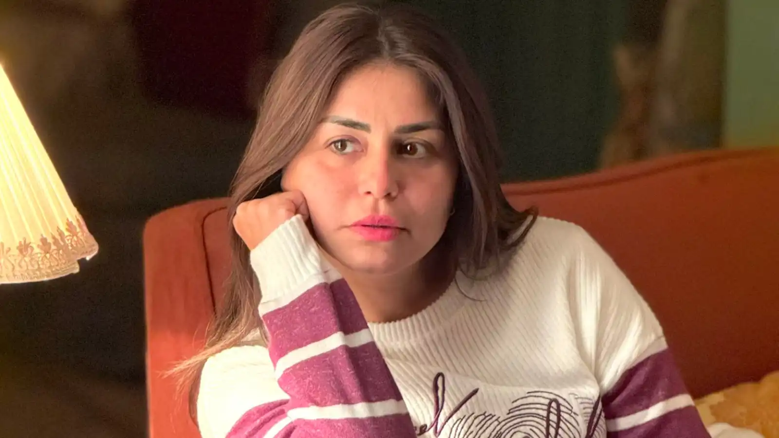 صدمة في منزل منة فضالي.. خادمتها تسرق الذهب و"تختفي"