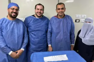 معجزة طبية.. استخراج 9 مسامير حديدية من معدة سيدة دون جراحة