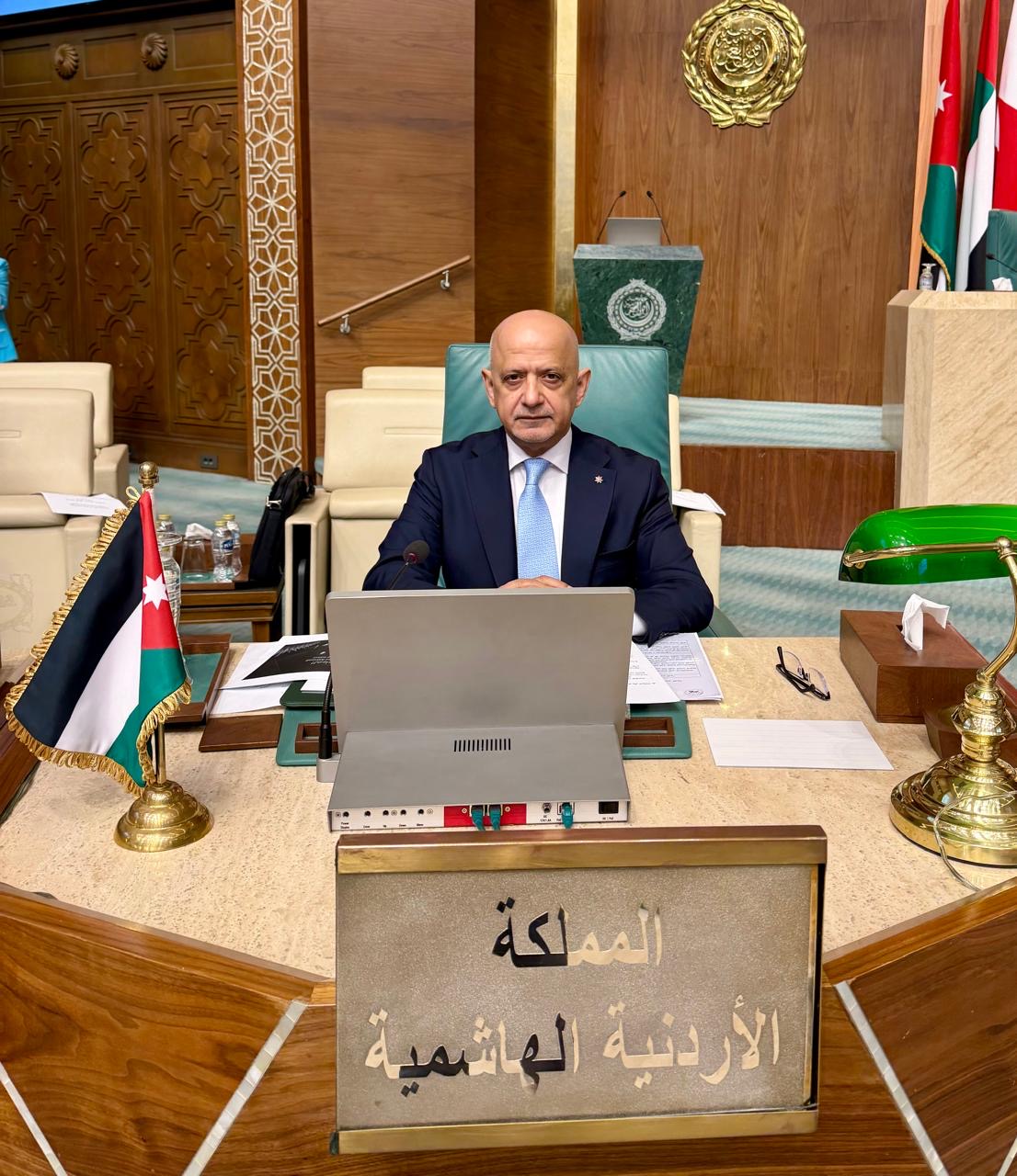 صورة حول : الحاج توفيق يطرح مبادرة عربية لاستدامة سلاسل الإمداد وأمن الطاقة والغذاء الحاج توفيق يطرح مبادرة عربية لاستدامة سلاسل الإمداد وأمن الطاقة والغذاء