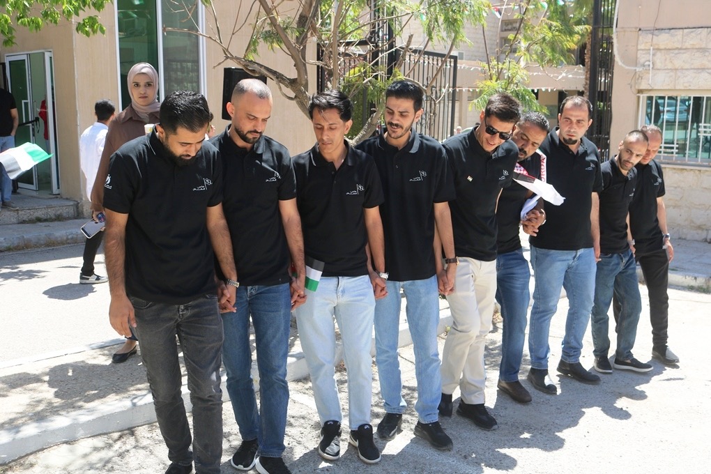 موظفو الأسواق الحرة الأردنية يحتفلون بعيد الاستقلال الـ80