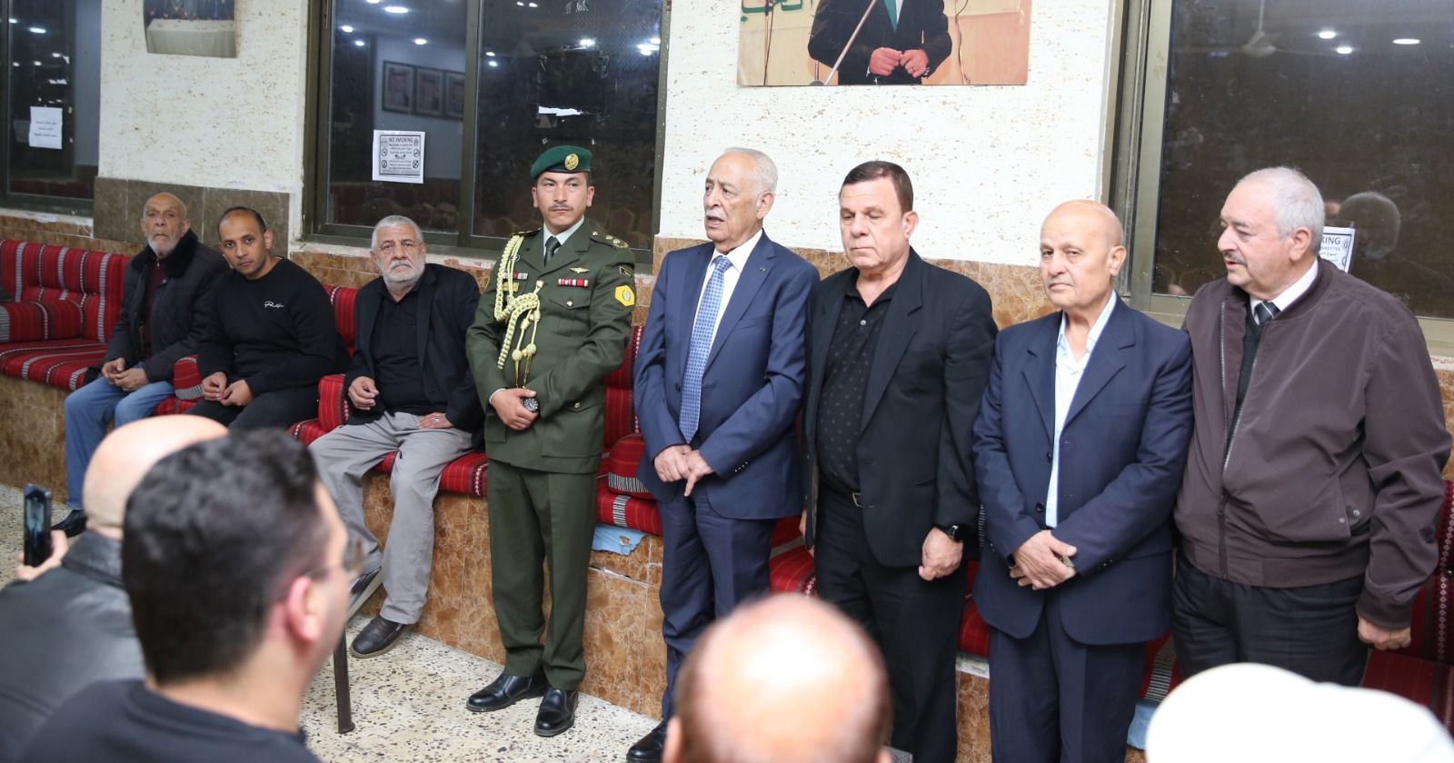 مندوبا عن الملك وولي العهد... العيسوي يعزي الحجايا والجعافرة والمشارقة وأبو طالب