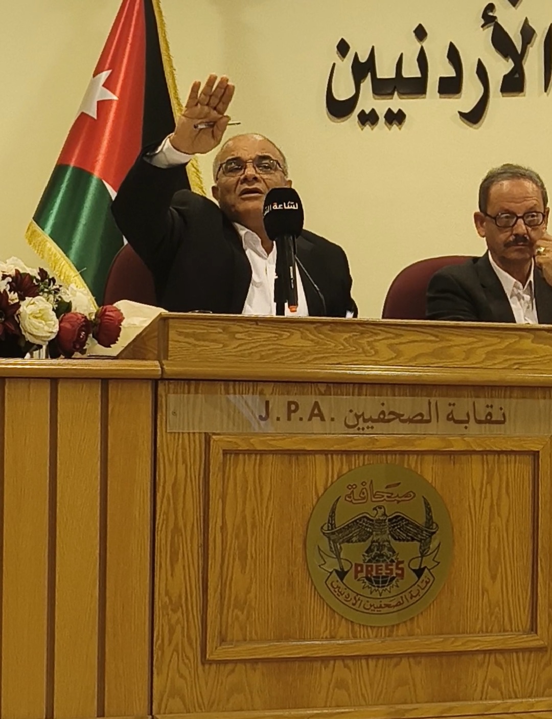 بالفيديو… المومني يرفض توضيح سبب فصل الصحفية ريما العبادي والعكور يرد: الفصل سابقة خطيرة