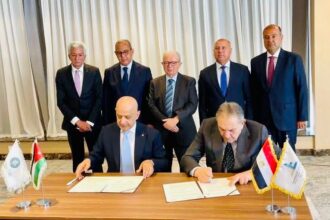 تجارة الأردن واتحاد الغرف التجارية المصرية يوقعان اتفاقية لإنشاء غرفة اقتصادية مشتركة