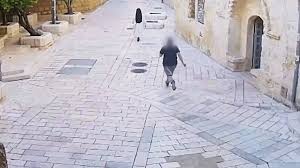 سلطات الاحتلال تعلن القبض على ثلاثيني بتهمة الاعتداء على راهبة في القدس المحتلة
