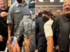 شاهد/ بن غفير وجنوده ينكلون بنشطاء اسطول الصمود بعد اعتقالهم