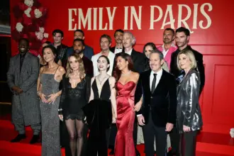 بعد نجاح عالمي لافت.. نتفليكس تعلن نهاية Emily in Paris