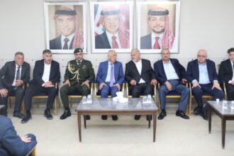 مندوبا عن الملك وولي العهد.. العيسوي يعزي العموش وأبو الفيلات