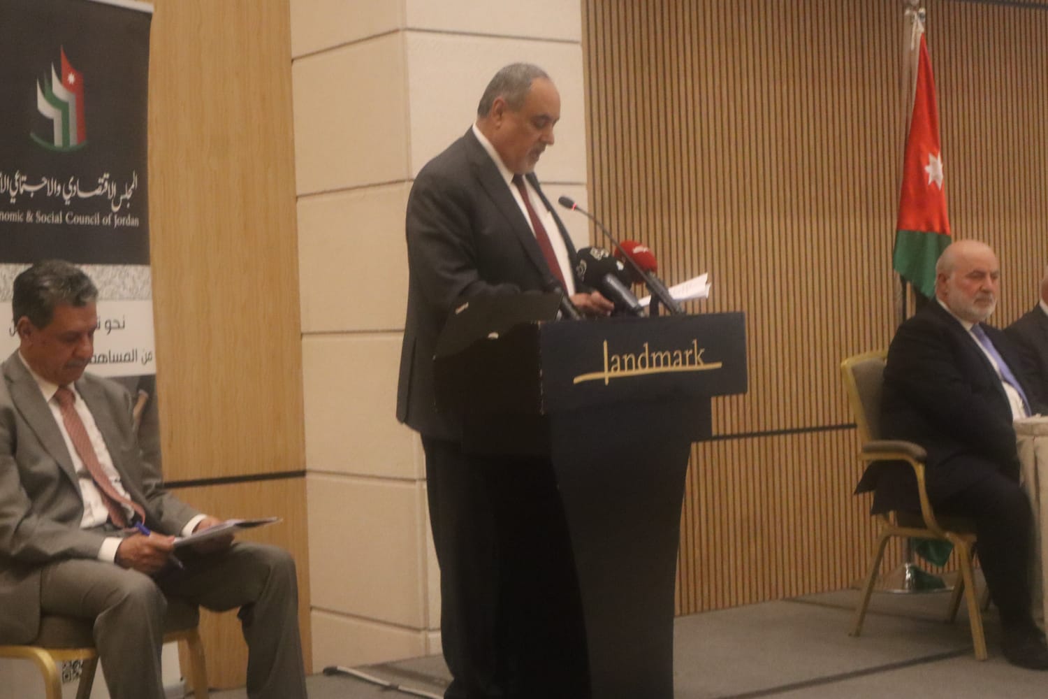 المجلس الاقتصادي والاجتماعي يطلق تقريرا حول واقع العاملات في قطاع الزراعة بالأغوار (صور)