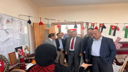 صورة حول : تربية جرش تفتتح ملحقاً مدرسياً وتوسع البنية التعليمية تربية جرش تفتتح ملحقاً مدرسياً وتوسع البنية التعليمية