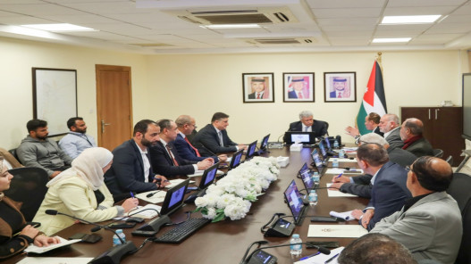 القطامين يؤكد أهمية التشاركية لتسهيل النقل والتجارة وتعزيز حركة الترانزيت